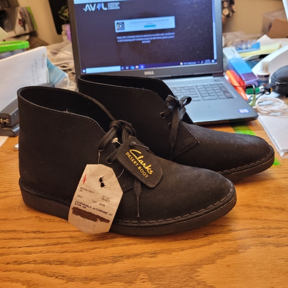 Ladies boots - Picture 1 of 9